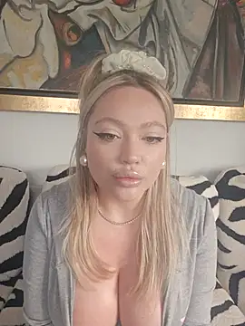 misstitmouseofficial online show from February 21, 11:11 am