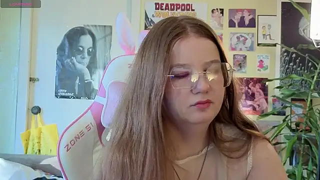 Sienna-Cow online show from October 19, 12:28 pm