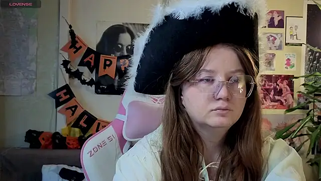 Sienna-Cow online show from October 28, 10:52 am