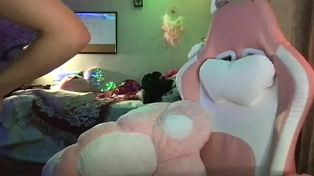 nekowaifuuu online show from November 24, 6:13 am