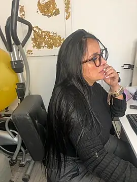 hotadhara01 online show from October 30, 2:35 am