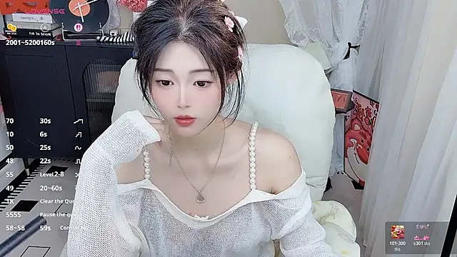 CeeKie online show from April 2, 5:27 am