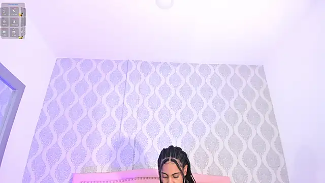 OnlyGia online show from November 11, 8:20 pm