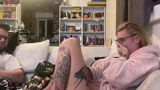 Snapshot of harleyblair chatting on September 11, 8:53 pm harleyblair online show from September 11, 8:53 pm