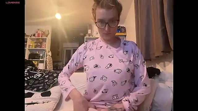 Snapshot of harleyblair chatting on September 18, 10:23 pm harleyblair online show from September 18, 10:23 pm