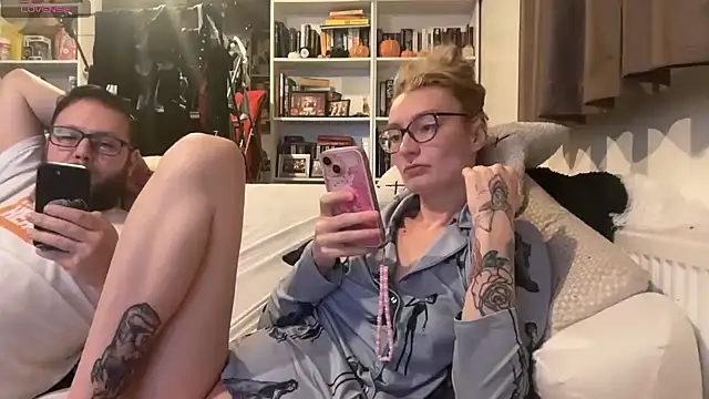 Snapshot of harleyblair chatting on September 22, 10:34 pm harleyblair online show from September 22, 10:34 pm