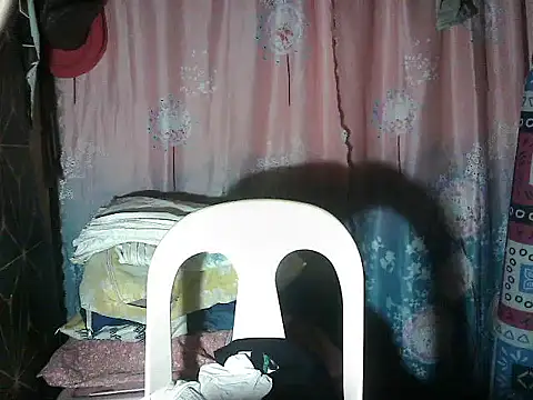 Snapshot of lady_helen00 chatting on October 28, 2:59 am lady helen00 online show from October 28, 2:59 am