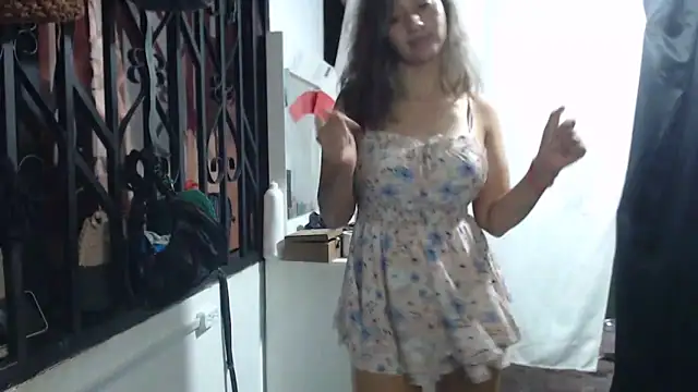 annie clark2 online show from November 9, 8:40 pm