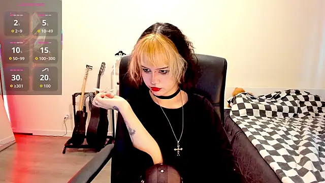 LiyaLuna online show from November 6, 11:44 am