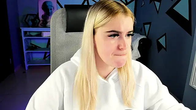 Stef Nicks online show from November 9, 9:07 am