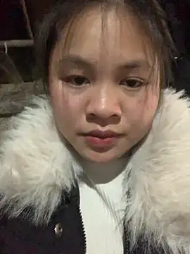 NhuFox online show from February 4, 8:20 am