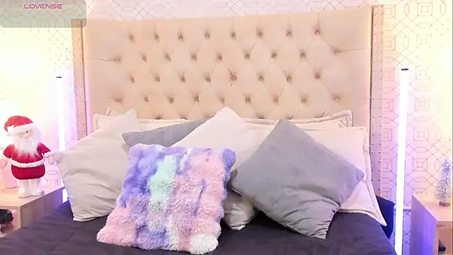 SuccubusDolly online show from November 19, 8:42 pm