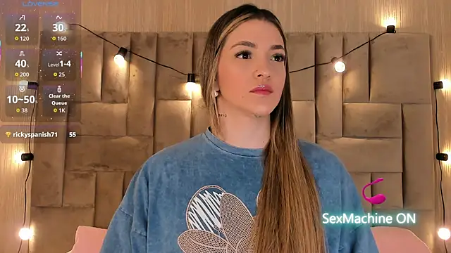 ClaradelMar online show from October 7, 10:56 am