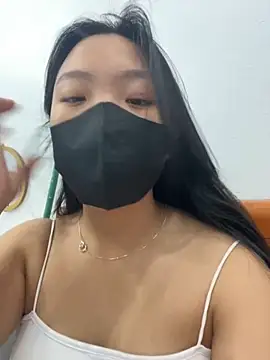 Thuylinh05 online show from October 4, 3:32 pm