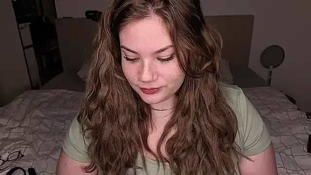 MaeNoir online show from January 9, 3:59 pm