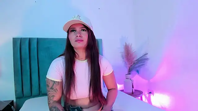 LoreleiBell online show from September 15, 11:43 am