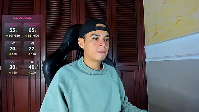 Snapshot of edy_play chatting on November 3, 5:20 am edy play online show from November 3, 5:20 am