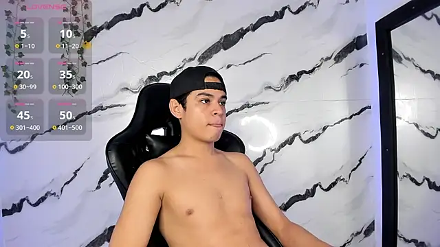 Snapshot of edy_play chatting on February 11, 6:51 am edy play online show from February 11, 6:51 am