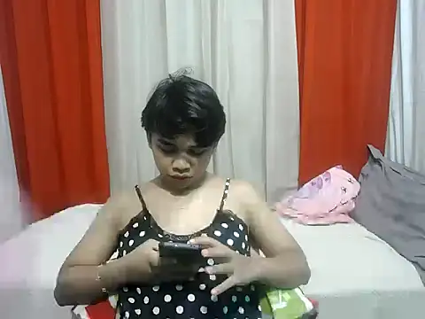 Snapshot of pinaymorena_zeinab chatting on July 14, 3:51 pm pinaymorena zeinab online show from July 14, 3:51 pm