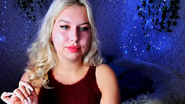 ChloeRicc online show from October 12, 9:41 am