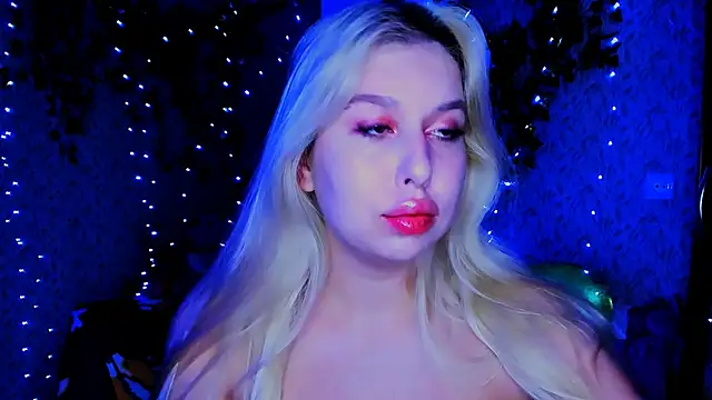 ChloeRicc online show from November 9, 7:12 pm