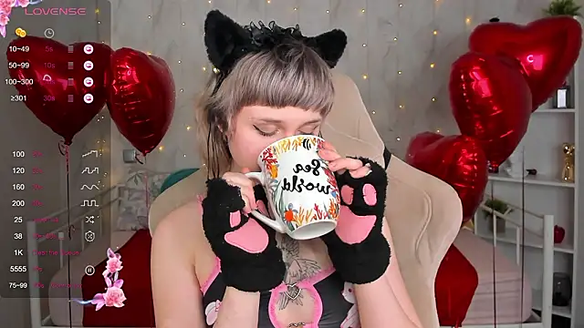 Tori Cutie online show from February 8, 12:03 am