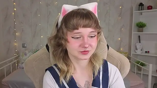 Tori Cutie online show from May 21, 12:06 am