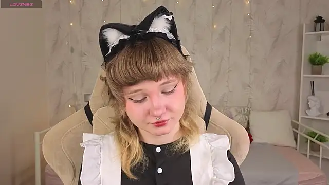 Tori Cutie online show from May 26, 12:06 am