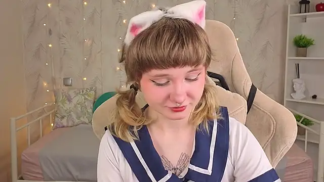 Tori Cutie online show from May 27, 12:07 am