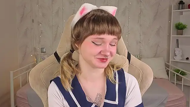Tori Cutie online show from May 29, 12:08 am