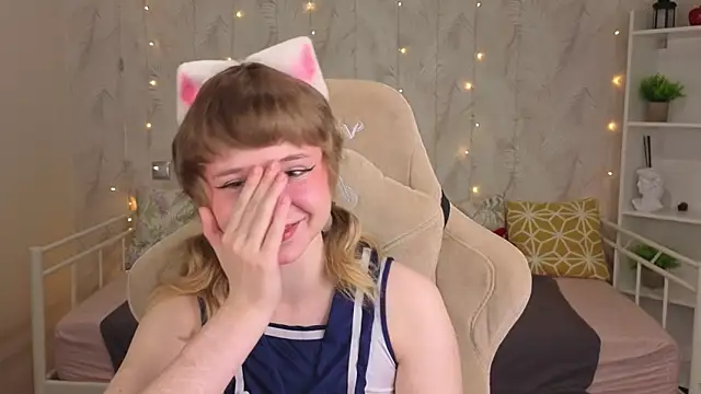 Tori Cutie online show from June 6, 12:05 am