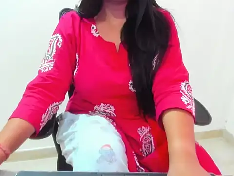 Hina Chaudhary online show from April 23, 6:25 am