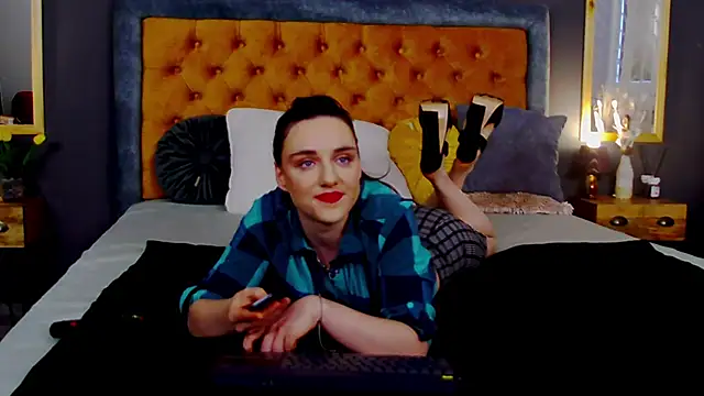 Jessica White  online show from April 14, 4:29 am