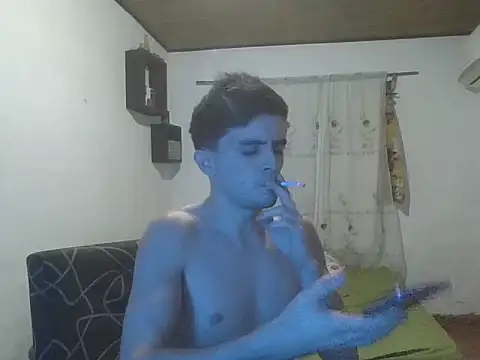 Rodrigo99 9 online show from May 7, 3:01 am