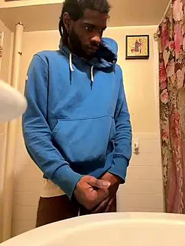 Snapshot of BigBDMari chatting on January 13, 6:18 am BigBDMari online show from January 13, 6:18 am