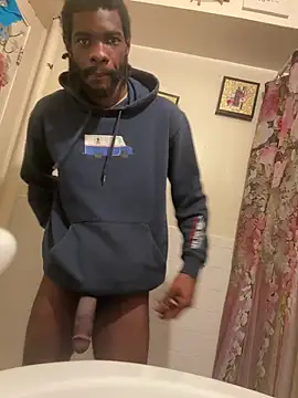 Snapshot of BigBDMari chatting on January 14, 6:52 am BigBDMari online show from January 14, 6:52 am