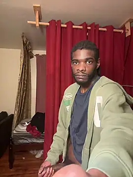 Snapshot of BigBDMari chatting on February 3, 6:00 am BigBDMari online show from February 3, 6:00 am