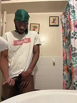 BigBDMari online show from April 9, 2:33 am