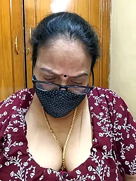 Snapshot of heera-rani chatting on February 10, 4:38 am heera-rani online show from February 10, 4:38 am