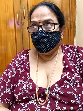 Snapshot of heera-rani chatting on February 20, 7:32 am heera-rani online show from February 20, 7:32 am