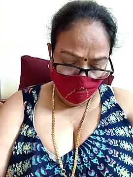 Snapshot of heera-rani chatting on March 21, 6:07 am heera-rani online show from March 21, 6:07 am