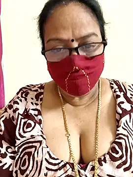 Snapshot of heera-rani chatting on April 4, 4:11 am heera-rani online show from April 4, 4:11 am