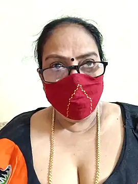 Snapshot of heera-rani chatting on April 11, 7:24 am heera-rani online show from April 11, 7:24 am