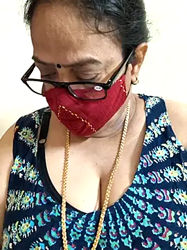 Snapshot of heera-rani chatting on April 12, 6:51 am heera-rani online show from April 12, 6:51 am