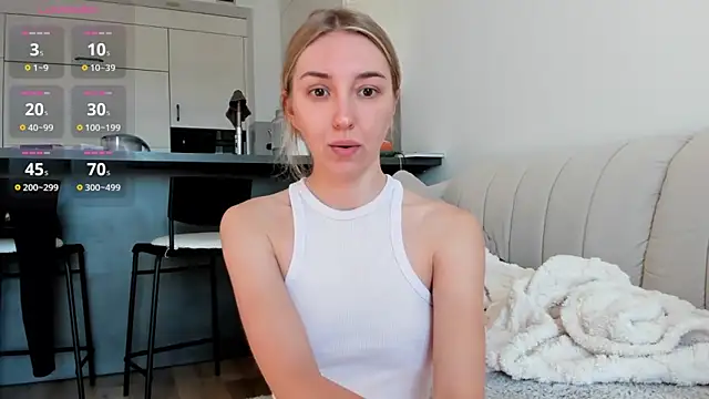 Snapshot of Sunny_Rina_ chatting on May 20, 6:41 am Sunny Rina online show from May 20, 6:41 am