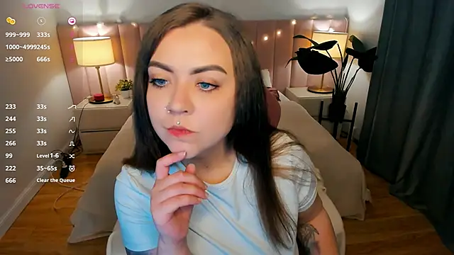 ashton heidii online show from October 7, 10:51 pm