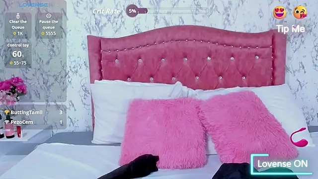 SofiiFoox online show from October 18, 11:33 am