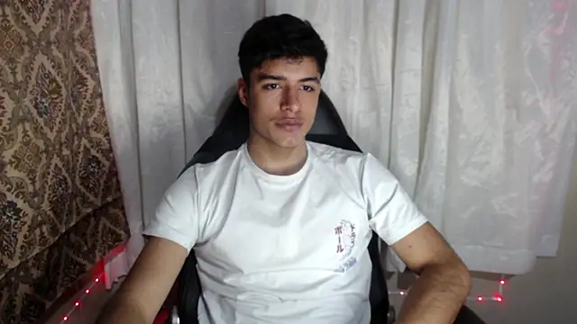 Snapshot of jacobbiker chatting on November 8, 6:02 am jacobbiker online show from November 8, 6:02 am