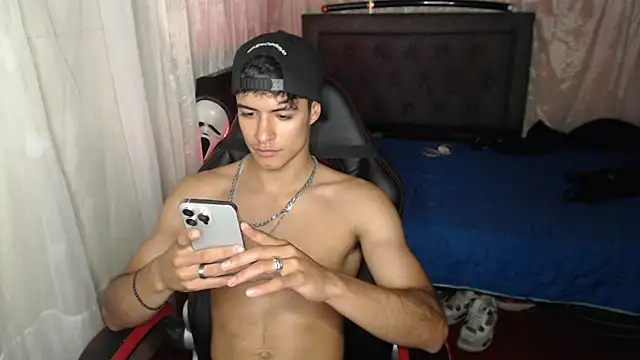 jacobbiker online show from January 17, 11:52 pm