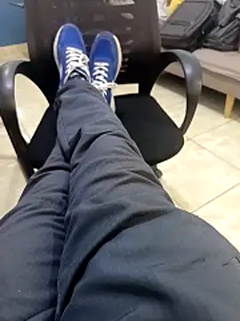 Snapshot of Hugopingonasa2024 chatting on February 11, 9:20 pm Hugopingonasa2024 online show from February 11, 9:20 pm